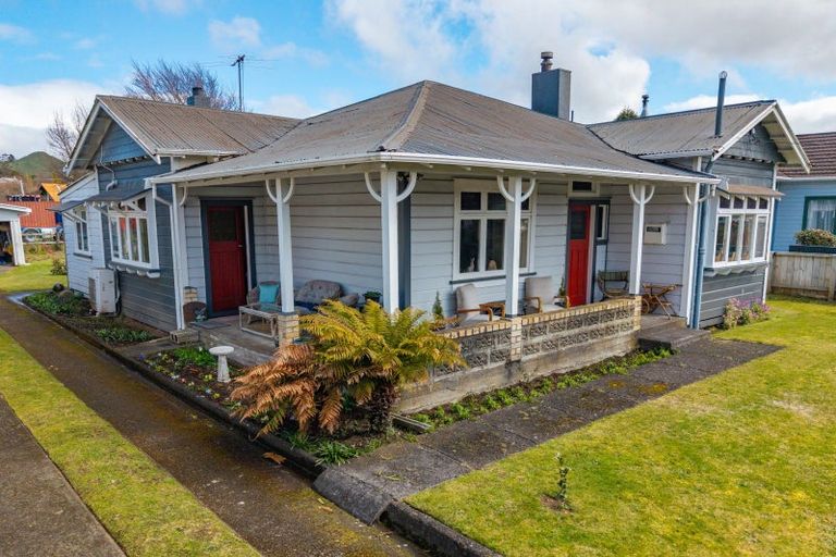 Photo of property in 44 Pitt Street, Raetihi, 4632