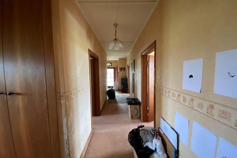 Photo of property in 328 Arapaepae Road, Levin, 5571