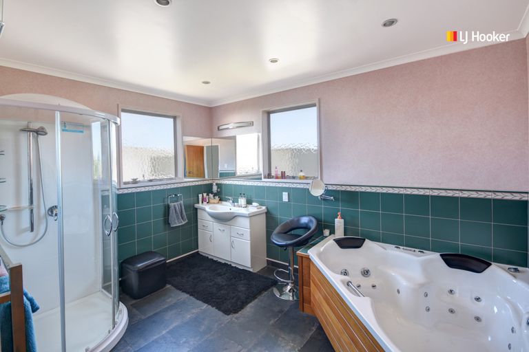 Photo of property in 90 Melbourne Street, South Dunedin, Dunedin, 9012