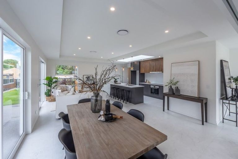 Photo of property in 23 Irvines Track, Halswell, Christchurch, 8025