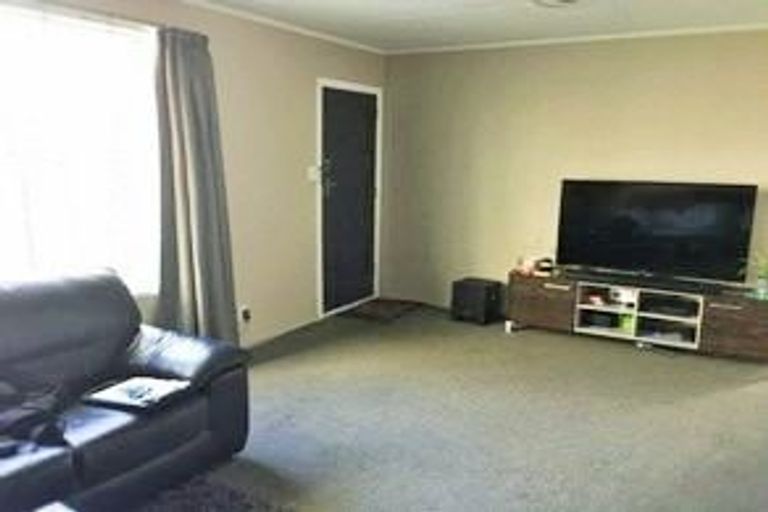 Photo of property in 1/47 Division Street, Riccarton, Christchurch, 8041