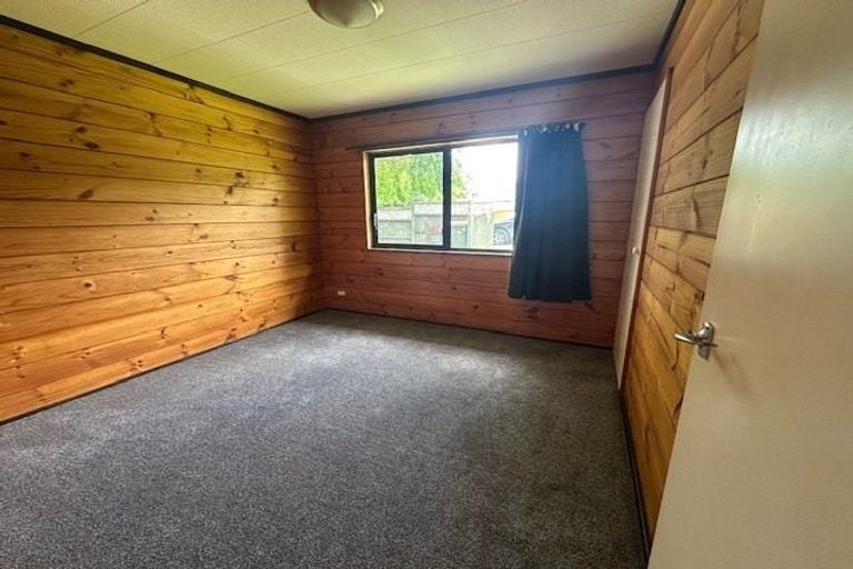 Photo of property in 1/34 Gatman Street, Birkdale, Auckland, 0626