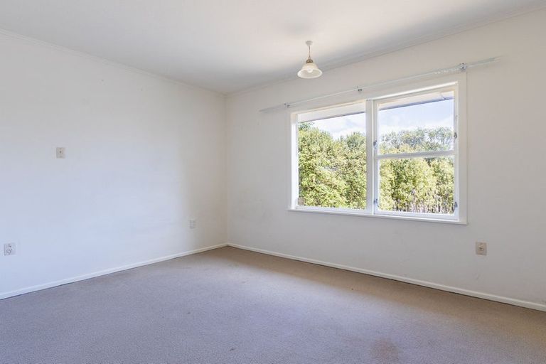 Photo of property in 15 Brazier Grove, Paraparaumu, 5032