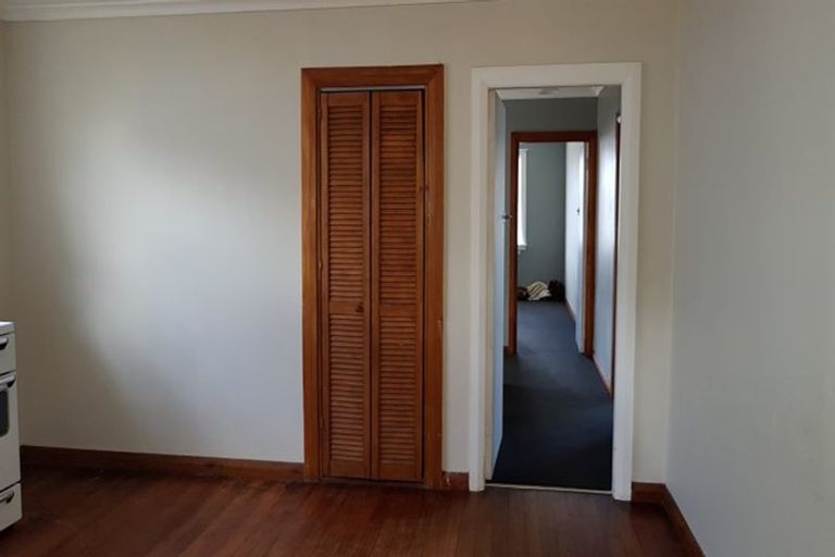 Photo of property in 122 Cornfoot Street, Castlecliff, Whanganui, 4501