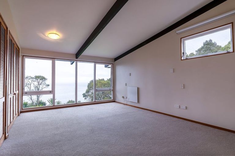 Photo of property in 57 Arapito Road, Titirangi, Auckland, 0604