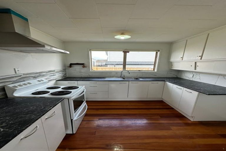 Photo of property in 180 Mahia Road, Wattle Downs, Auckland, 2103