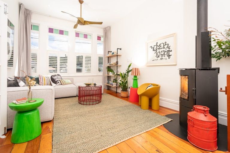 Photo of property in 87 Tiber Street, Island Bay, Wellington, 6023