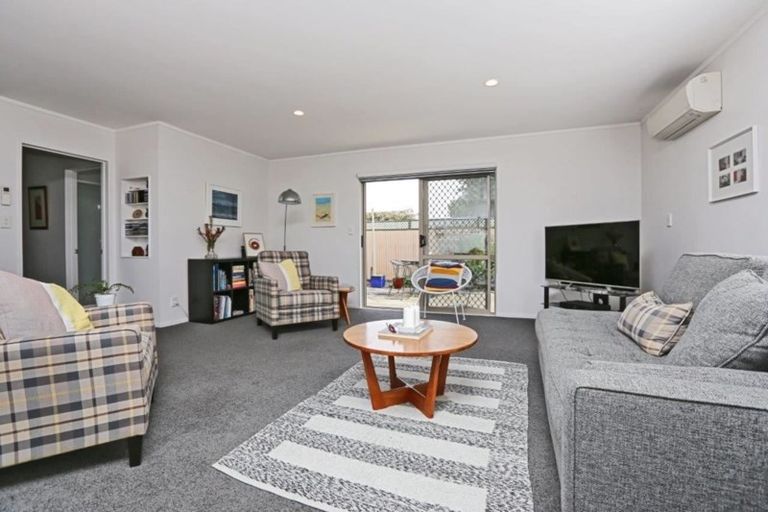 Photo of property in 3/305 Park Road South, Akina, Hastings, 4122