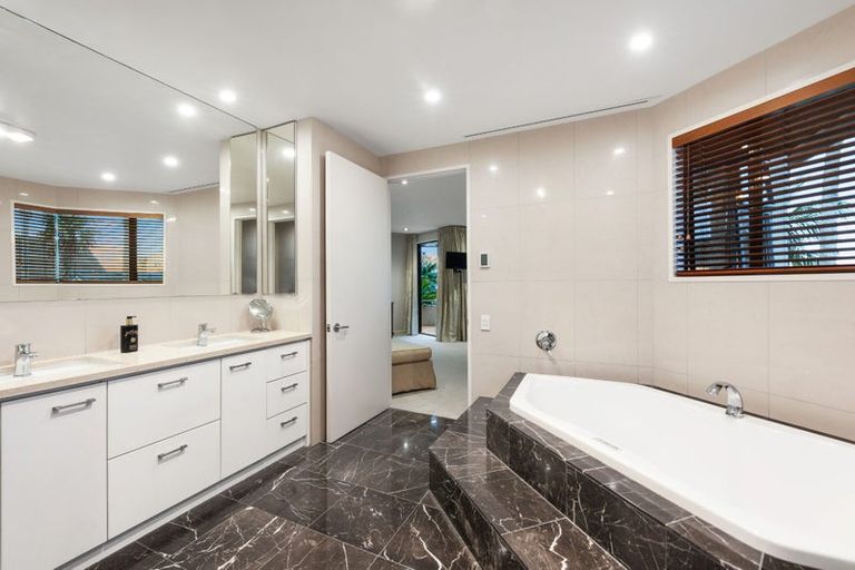 Photo of property in 37 Clyside Avenue, Half Moon Bay, Auckland, 2012