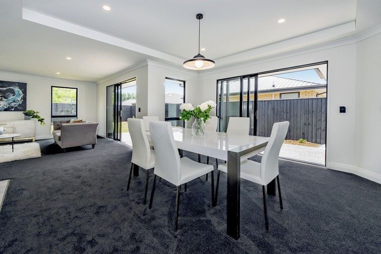 Photo of property in 15 Whitburn Avenue, Halswell, Christchurch, 8025