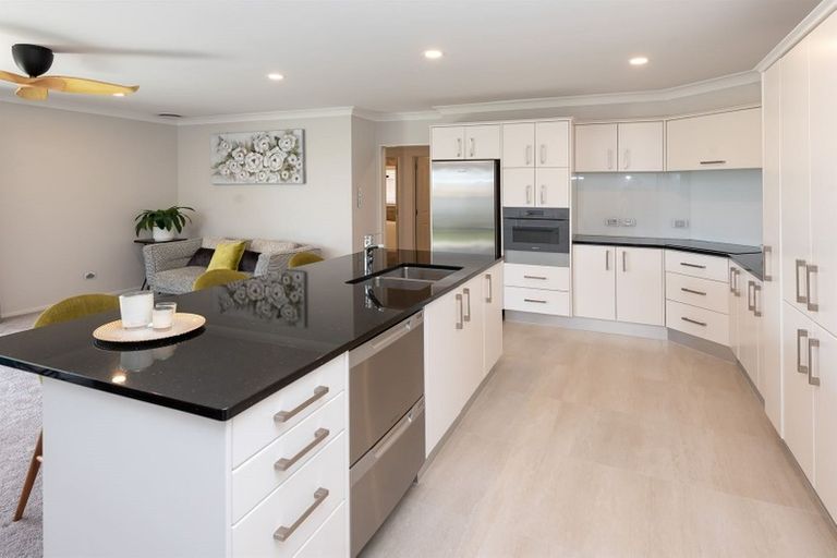 Photo of property in 2 Brailsford Court, Dannemora, Auckland, 2016