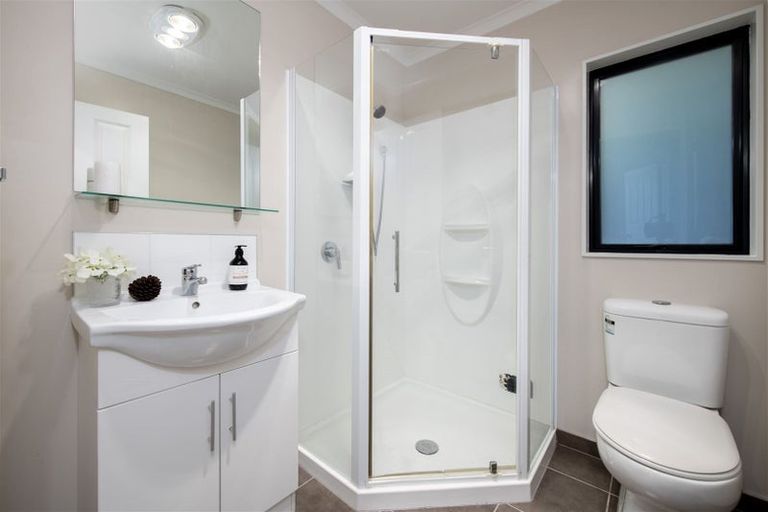 Photo of property in 348b Royal Road, Massey, Auckland, 0614