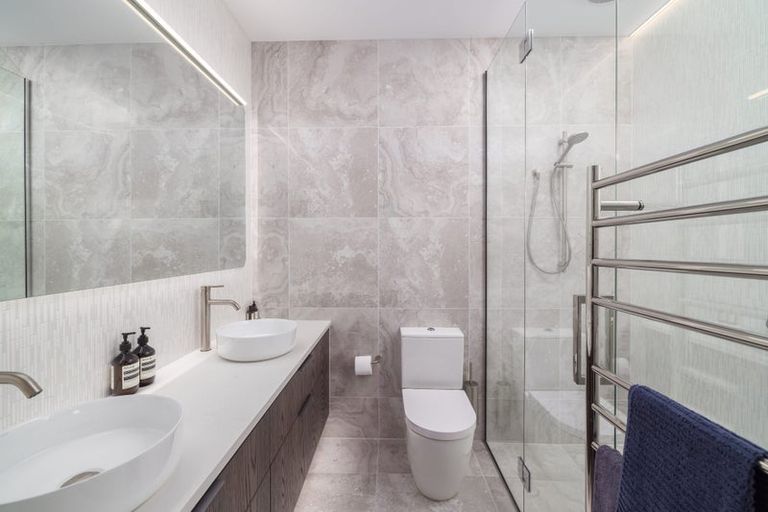 Photo of property in 37 Mount Pleasant Road, Mount Pleasant, Christchurch, 8081