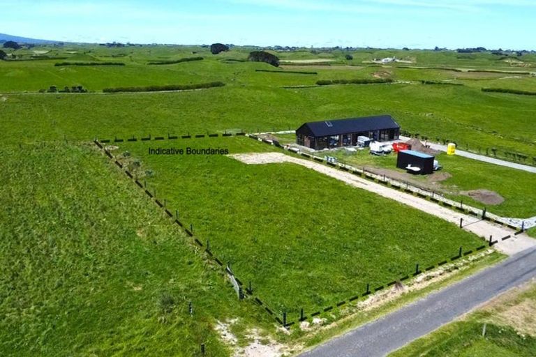 Photo of property in 304 Coast Road, Warea, 4381