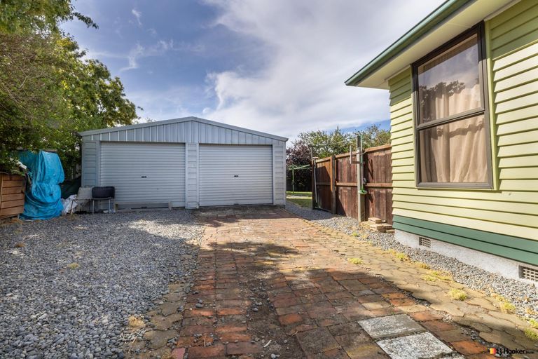 Photo of property in 15 Merrington Crescent, Aranui, Christchurch, 8061