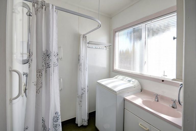 Photo of property in 140 Bay View Road, South Dunedin, Dunedin, 9012