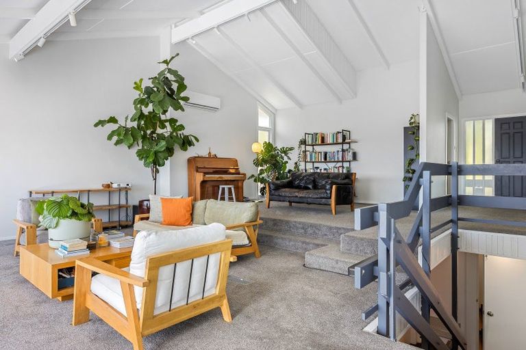 Photo of property in 23 Whareora Terrace, Cashmere, Christchurch, 8022