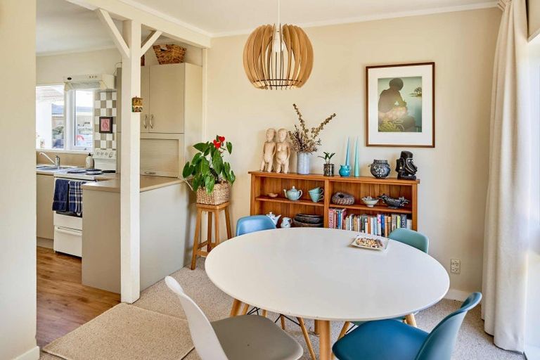 Photo of property in 7/354 Muritai Road, Eastbourne, Lower Hutt, 5013