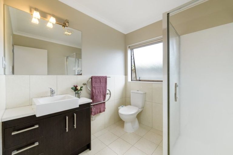 Photo of property in 9 Kereru Place, Pyes Pa, Tauranga, 3112