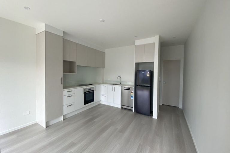 Photo of property in 588b Te Atatu Road, Te Atatu Peninsula, Auckland, 0610