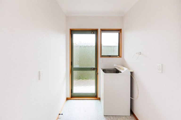 Photo of property in 9 Edgecombe Court, Roslyn, Palmerston North, 4414