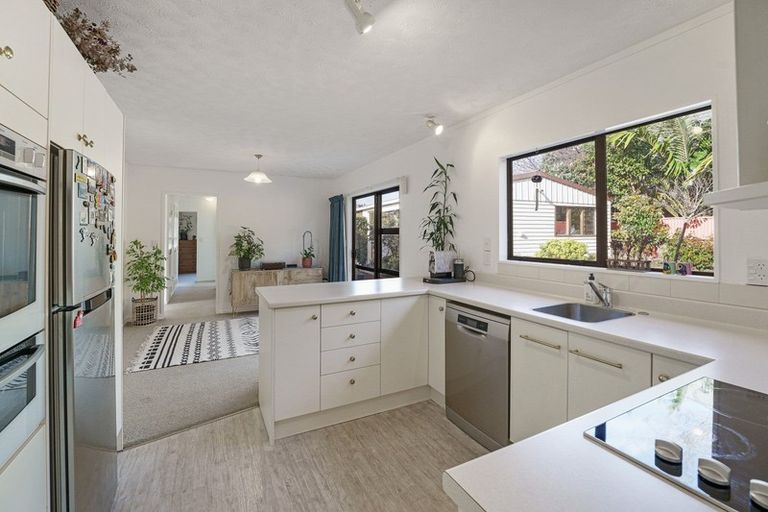 Photo of property in 27 Pitoitoi Street, Otaihanga, Paraparaumu, 5036