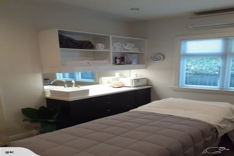 Photo of property in 162 Clarence Street, Riccarton, Christchurch, 8011