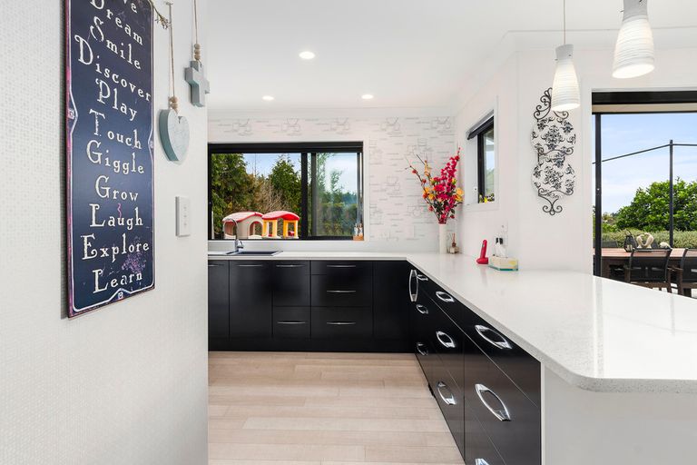 Photo of property in 14 Bertrowe Drive, Ohauiti, Tauranga, 3112