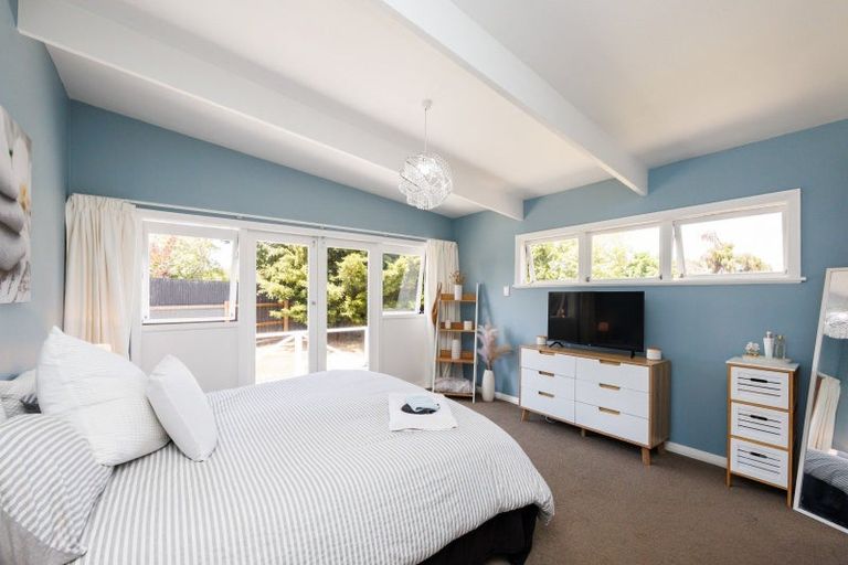 Photo of property in 12 Kent Crescent, Awapuni, Palmerston North, 4412