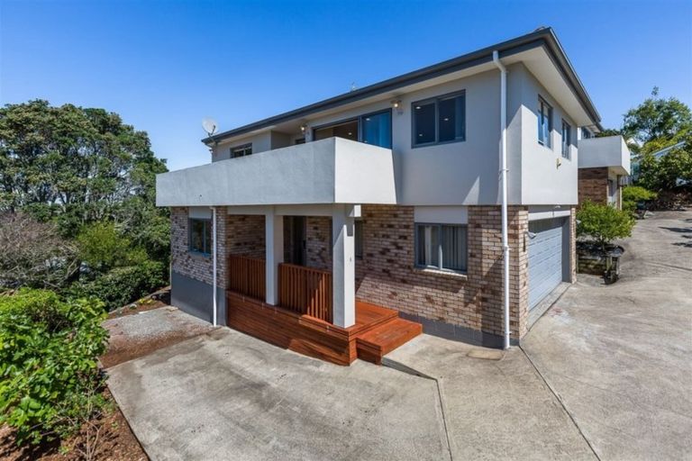 Photo of property in 11a Marlborough Avenue, Glenfield, Auckland, 0629