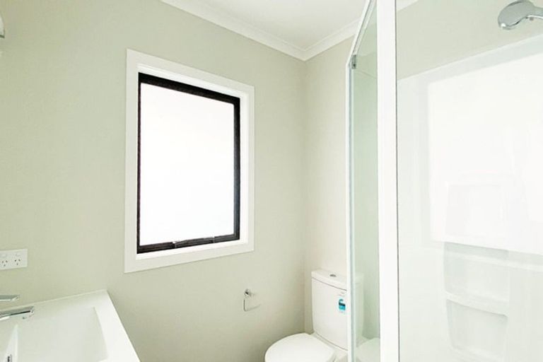 Photo of property in 27 Olive Crescent, Papatoetoe, Auckland, 2025