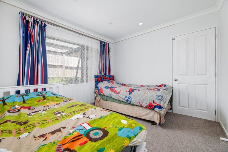 Photo of property in 22 Mili Way, Ranui, Auckland, 0612