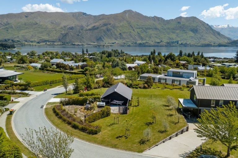 Photo of property in 38 Ridgecrest, Wanaka, 9305