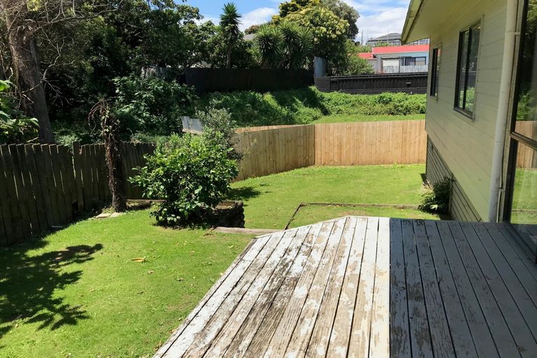 Photo of property in 2/6 Esperanto Road, Papatoetoe, Auckland, 2025