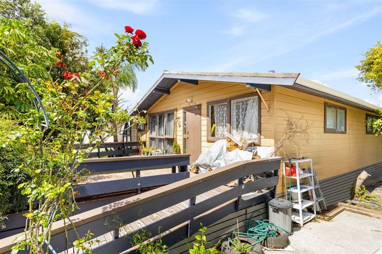 Photo of property in 10 Bluefin Way, West Harbour, Auckland, 0618