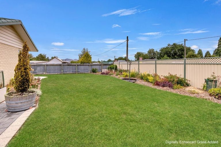 Photo of property in 16 Maria Street, Lumsden, 9730