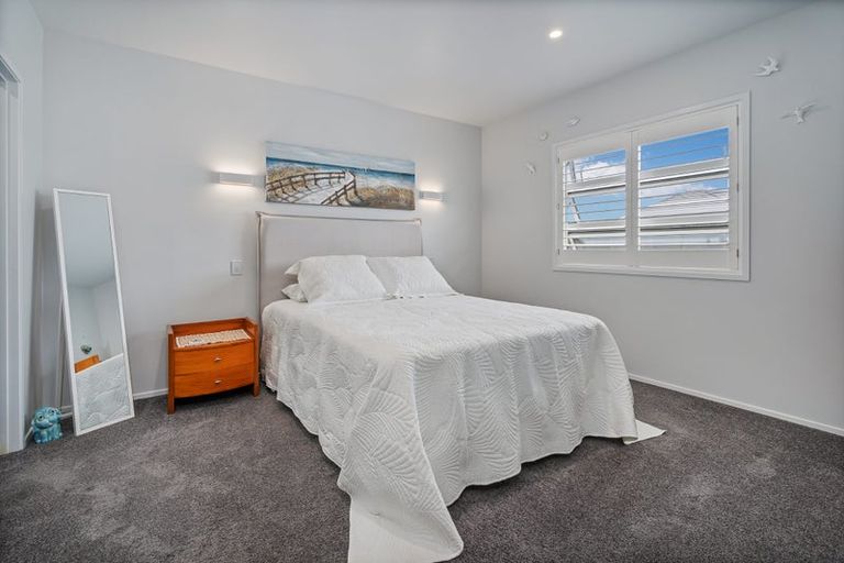 Photo of property in 8 Onerere Drive, Whitianga, 3510