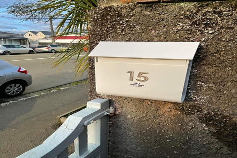 Photo of property in 15 Luxford Street, Berhampore, Wellington, 6023