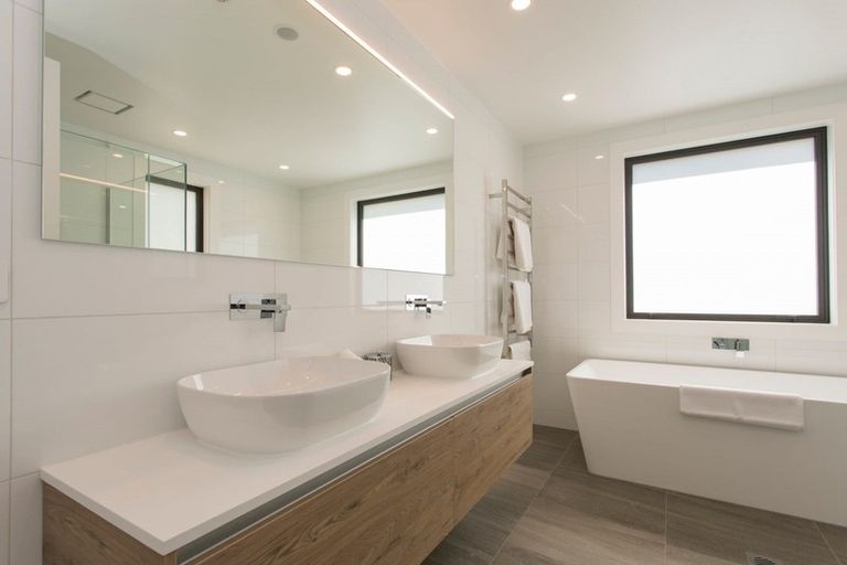 Photo of property in 38 Marina Terrace, Kinloch, Taupo, 3377