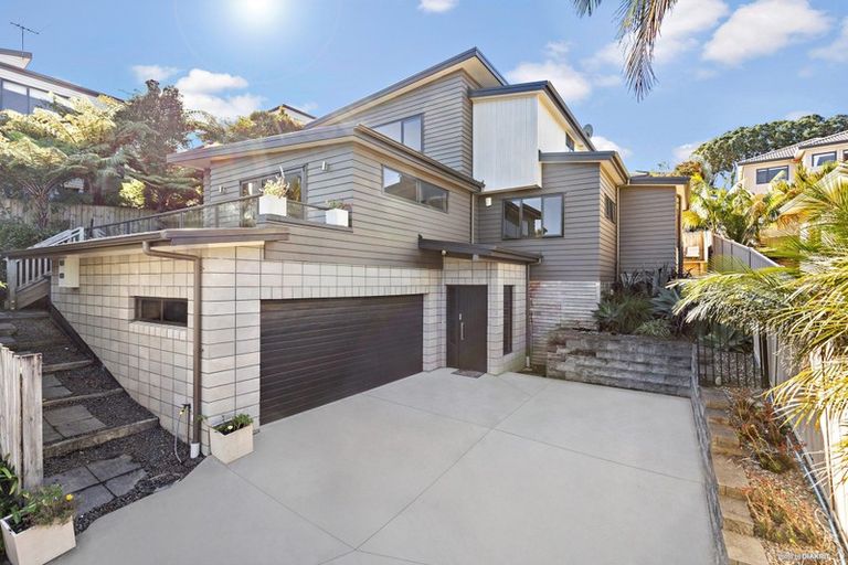 Photo of property in 21 Mariners View Road, Beach Haven, Auckland, 0626