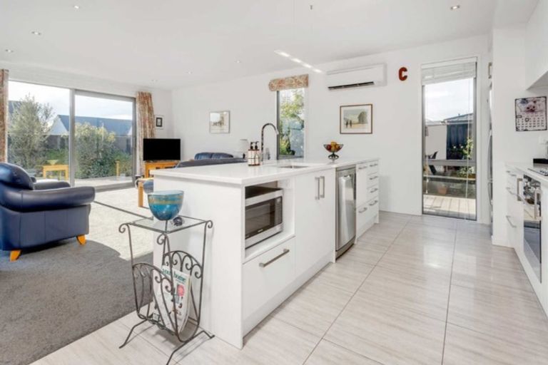 Photo of property in 17 Waterstock Way, Parklands, Christchurch, 8083