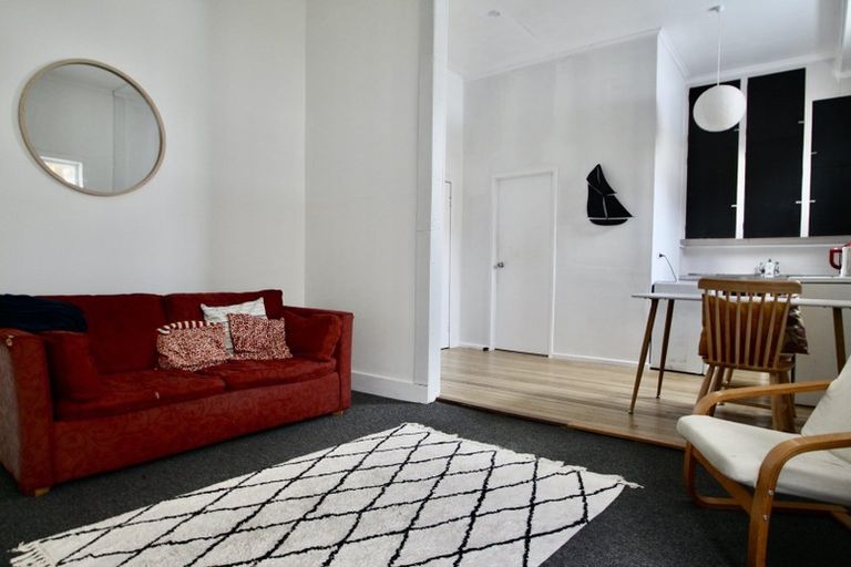 Photo of property in 2/24 West End Road, Herne Bay, Auckland, 1022