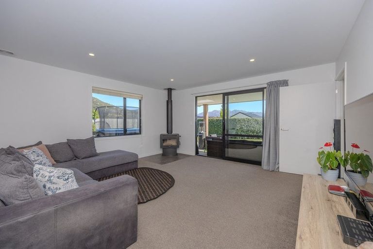 Photo of property in 1 Mallard Street, Albert Town, Wanaka, 9305