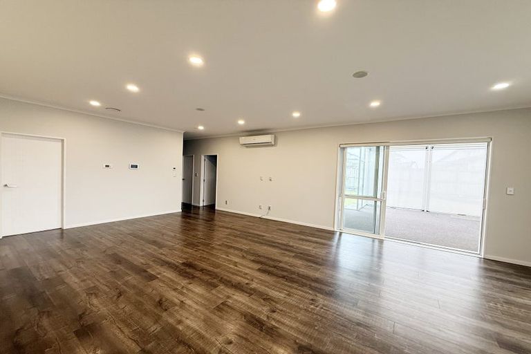Photo of property in 33 Castlebane Drive, Flat Bush, Auckland, 2019