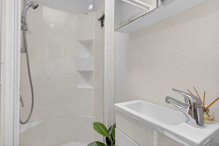 Photo of property in 293a Beach Road, Campbells Bay, Auckland, 0630