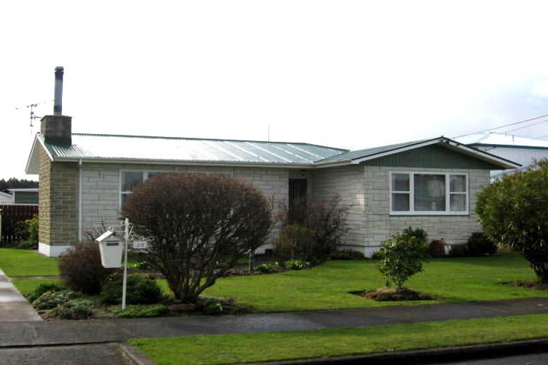 Photo of property in 34 Fergusson Street, Solway, Masterton, 5810