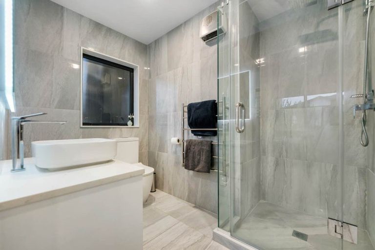 Photo of property in 5 Riwai Street, Flat Bush, Auckland, 2019