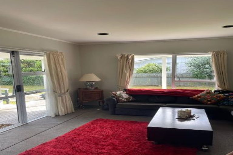 Photo of property in 42 Francis Road, Paraparaumu Beach, Paraparaumu, 5032