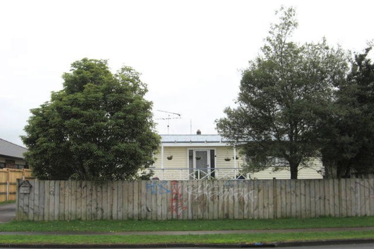 Photo of property in 130 Settlement Road, Papakura, 2110