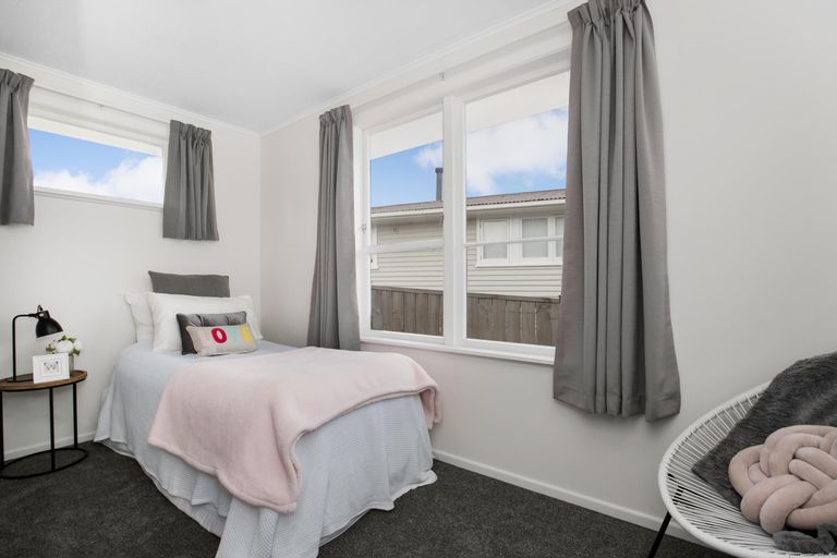 Photo of property in 10 Olive Street, Manurewa, Auckland, 2102